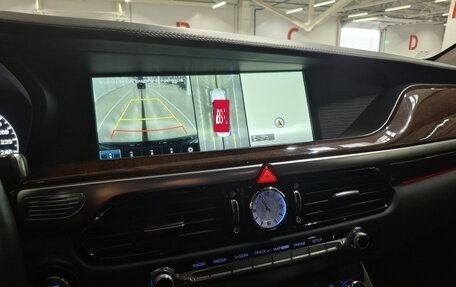 Genesis G90 I рестайлинг, 2017 год, 2 328 000 рублей, 19 фотография