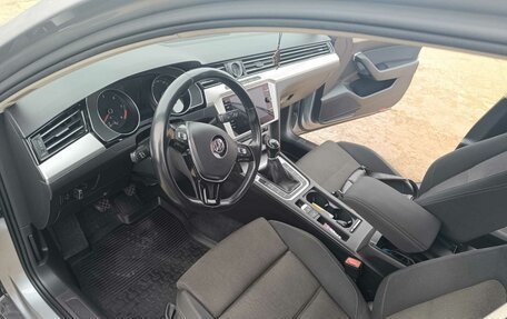 Volkswagen Passat B8 рестайлинг, 2018 год, 1 750 000 рублей, 3 фотография