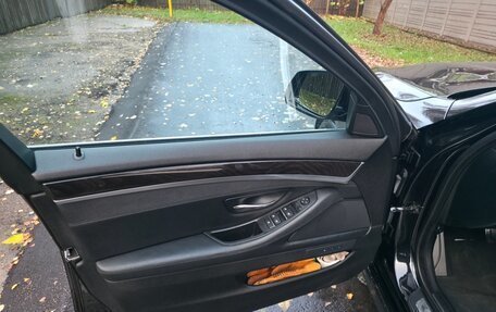 BMW 5 серия, 2015 год, 1 970 000 рублей, 5 фотография