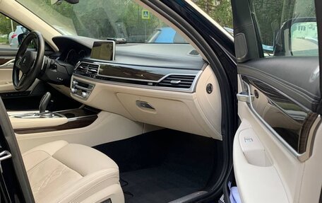 BMW 7 серия, 2018 год, 4 500 000 рублей, 19 фотография