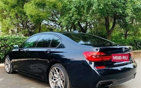 BMW 7 серия, 2018 год, 4 500 000 рублей, 8 фотография