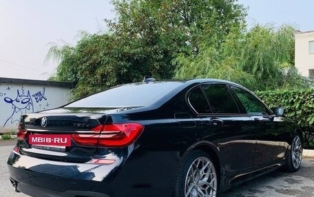BMW 7 серия, 2018 год, 4 500 000 рублей, 10 фотография