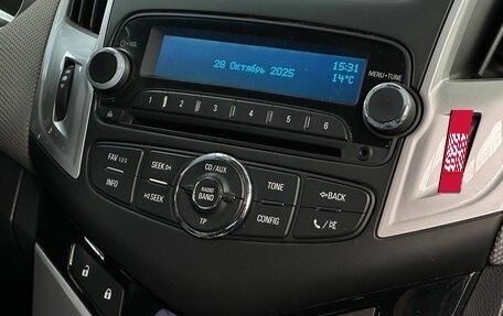 Chevrolet Cruze II, 2014 год, 979 900 рублей, 8 фотография