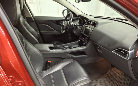 Jaguar F-Pace, 2017 год, 2 650 000 рублей, 11 фотография