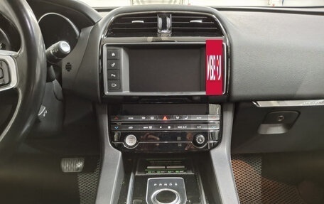 Jaguar F-Pace, 2017 год, 2 650 000 рублей, 15 фотография