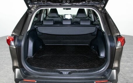 Toyota RAV4, 2021 год, 3 500 000 рублей, 15 фотография