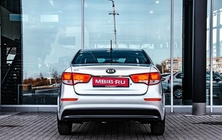 KIA Rio III рестайлинг, 2016 год, 900 000 рублей, 4 фотография