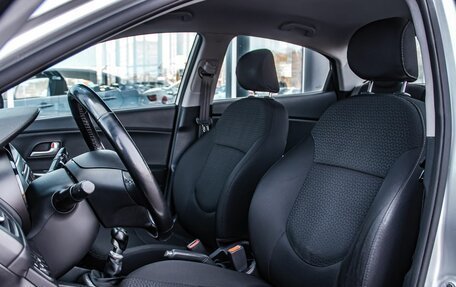 KIA Rio III рестайлинг, 2016 год, 900 000 рублей, 16 фотография