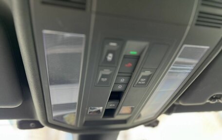 Volkswagen Touareg III, 2019 год, 4 900 000 рублей, 21 фотография