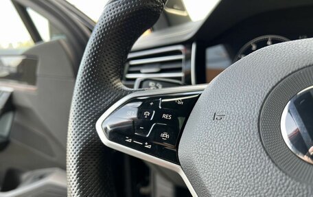 Volkswagen Touareg III, 2019 год, 4 900 000 рублей, 20 фотография