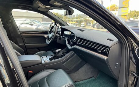 Volkswagen Touareg III, 2019 год, 4 900 000 рублей, 27 фотография