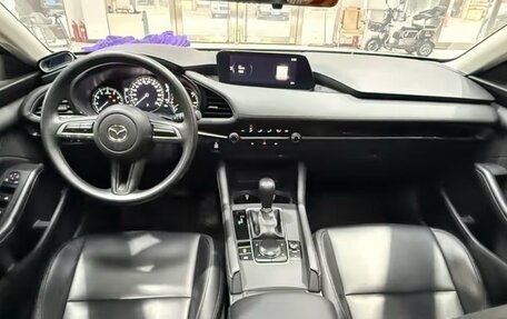 Mazda 3, 2022 год, 1 902 000 рублей, 11 фотография