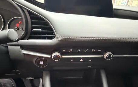 Mazda 3, 2022 год, 1 902 000 рублей, 17 фотография