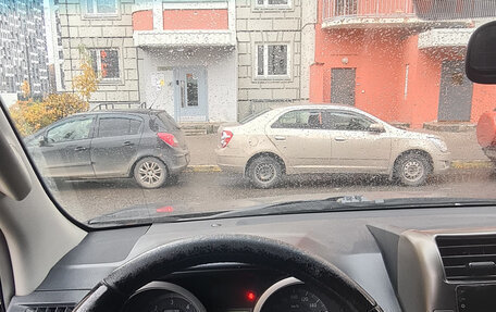 Toyota Land Cruiser Prado 150 рестайлинг 2, 2012 год, 2 900 000 рублей, 6 фотография