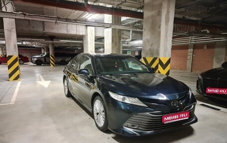 Toyota Camry, 2019 год, 2 750 000 рублей, 1 фотография
