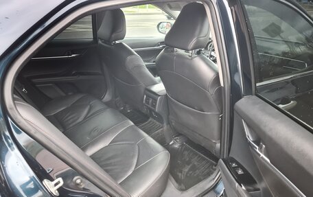 Toyota Camry, 2019 год, 2 750 000 рублей, 7 фотография