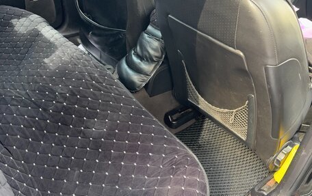 Audi A4, 2002 год, 690 000 рублей, 4 фотография