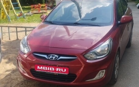 Hyundai Solaris II рестайлинг, 2013 год, 610 000 рублей, 3 фотография