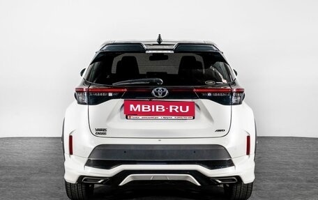 Toyota Yaris Cross, 2021 год, 2 210 000 рублей, 4 фотография