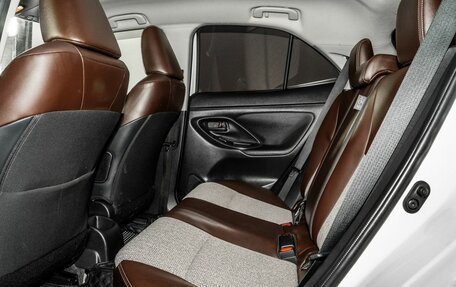 Toyota Yaris Cross, 2021 год, 2 210 000 рублей, 7 фотография