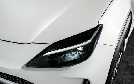 Toyota Yaris Cross, 2021 год, 2 210 000 рублей, 21 фотография