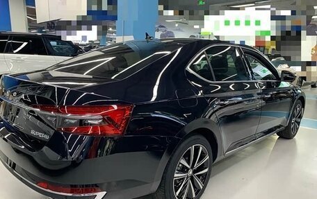 Skoda Superb, 2025 год, 2 340 000 рублей, 4 фотография