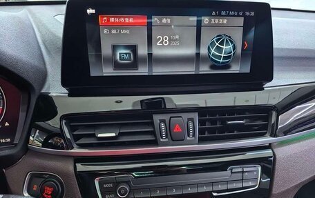 BMW X1, 2022 год, 2 100 000 рублей, 10 фотография