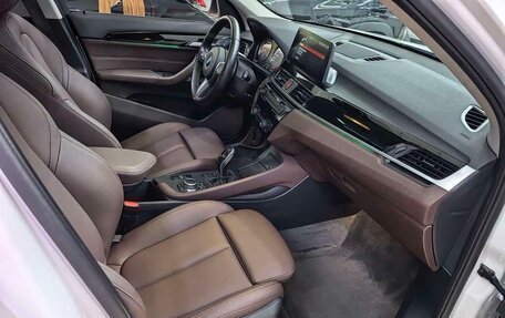 BMW X1, 2022 год, 2 100 000 рублей, 13 фотография