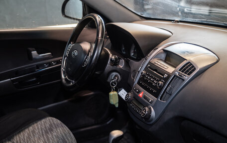 KIA cee'd I рестайлинг, 2008 год, 539 000 рублей, 13 фотография