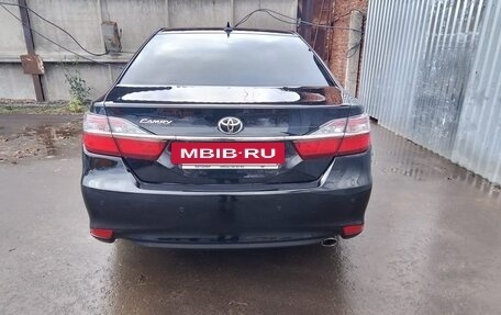 Toyota Camry, 2017 год, 1 950 000 рублей, 7 фотография