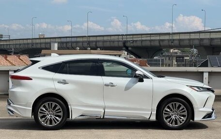 Toyota Harrier, 2022 год, 3 590 007 рублей, 8 фотография