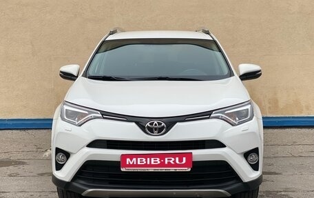 Toyota RAV4, 2019 год, 2 570 000 рублей, 2 фотография