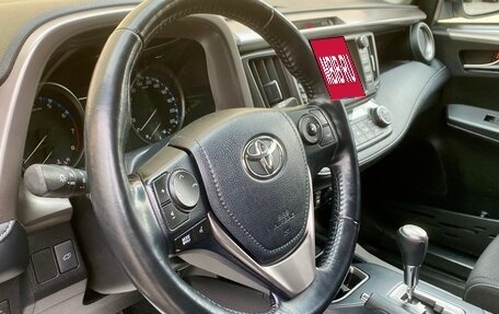 Toyota RAV4, 2019 год, 2 570 000 рублей, 11 фотография