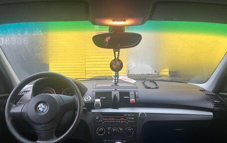 BMW 1 серия, 2010 год, 690 000 рублей, 13 фотография