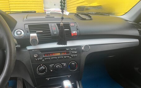 BMW 1 серия, 2010 год, 690 000 рублей, 11 фотография