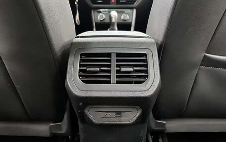 Volkswagen Lavida, 2021 год, 1 700 000 рублей, 13 фотография