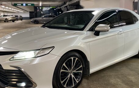 Toyota Camry, 2021 год, 2 799 000 рублей, 6 фотография