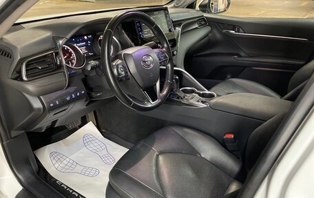 Toyota Camry, 2021 год, 2 799 000 рублей, 14 фотография