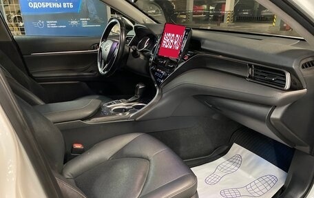 Toyota Camry, 2021 год, 2 799 000 рублей, 22 фотография