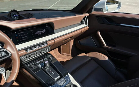 Porsche 911, 2022 год, 13 000 000 рублей, 9 фотография