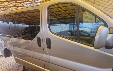 Renault Trafic, 2010 год, 700 000 рублей, 4 фотография