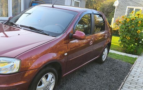 Renault Logan II, 2013 год, 800 000 рублей, 6 фотография