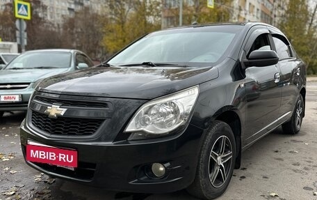 Chevrolet Cobalt II, 2013 год, 690 000 рублей, 3 фотография