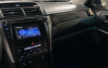 Toyota Camry, 2016 год, 1 780 000 рублей, 2 фотография