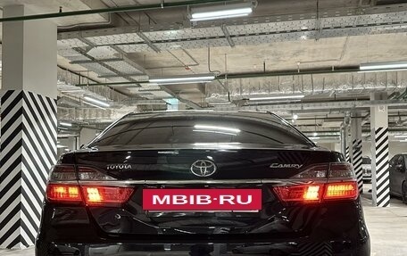Toyota Camry, 2016 год, 1 780 000 рублей, 4 фотография