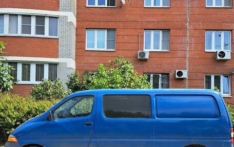 Toyota HiAce, 1999 год, 300 000 рублей, 3 фотография