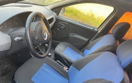 Renault Sandero I, 2011 год, 350 000 рублей, 2 фотография