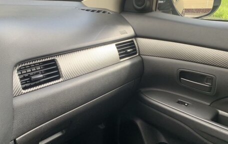 Mitsubishi Outlander III рестайлинг 3, 2015 год, 1 310 000 рублей, 31 фотография