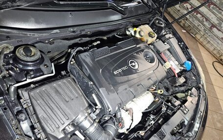 Opel Insignia II рестайлинг, 2011 год, 900 000 рублей, 11 фотография