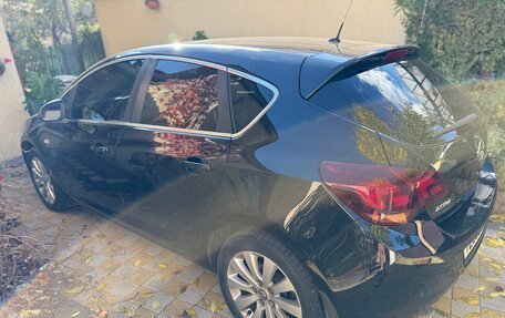 Opel Astra J, 2011 год, 650 000 рублей, 9 фотография